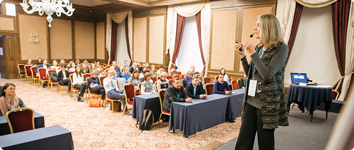 author-julie-winkle-giulioni